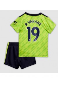 Manchester United Raphael Varane #19 Babyklær Tredje Fotballdrakt til barn 2022-23 Korte ermer (+ Korte bukser)